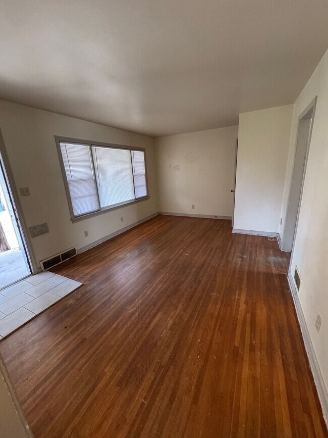 Photo - 6149 E Boston St