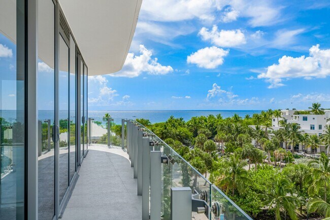 Photo - 1 Collins Ave