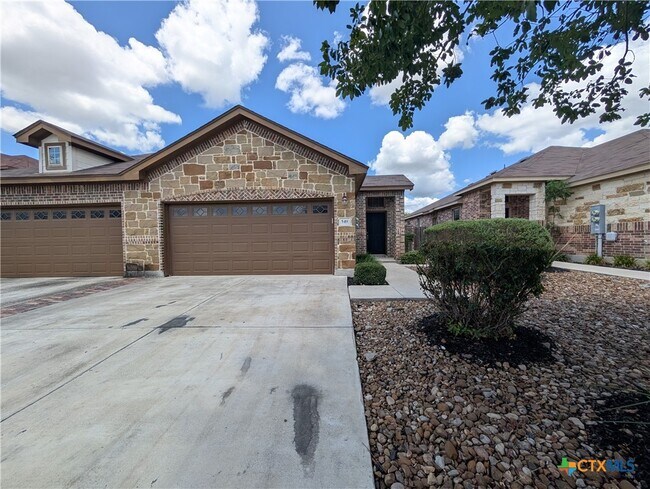549 Creekside Frst