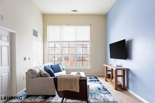 Photo - 400 Blake St Unidad 1405