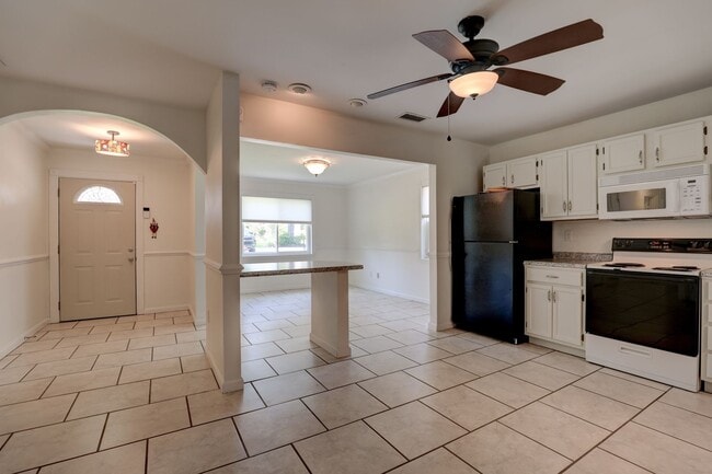 Photo - MOVE IN READY!