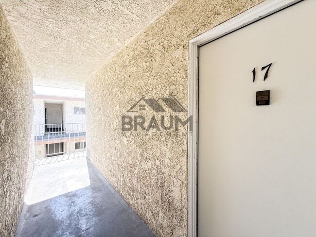 Photo - 4636 Laurel Canyon Blvd Unit 17