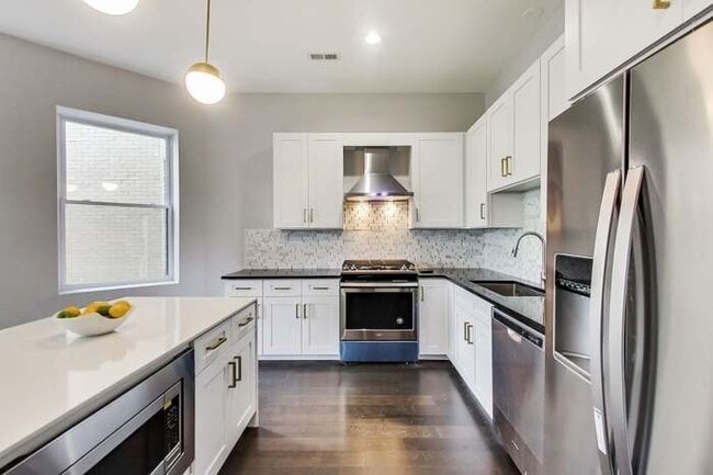 Photo - 4516 S King Dr Unit 3