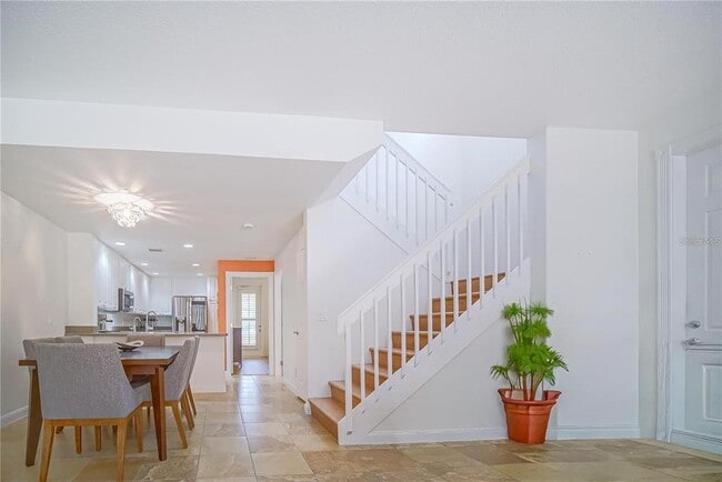 Photo - 8523 Leatherleaf Ln