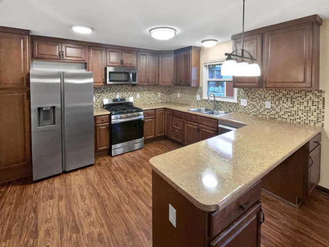 Photo - 2343 Salem Ave