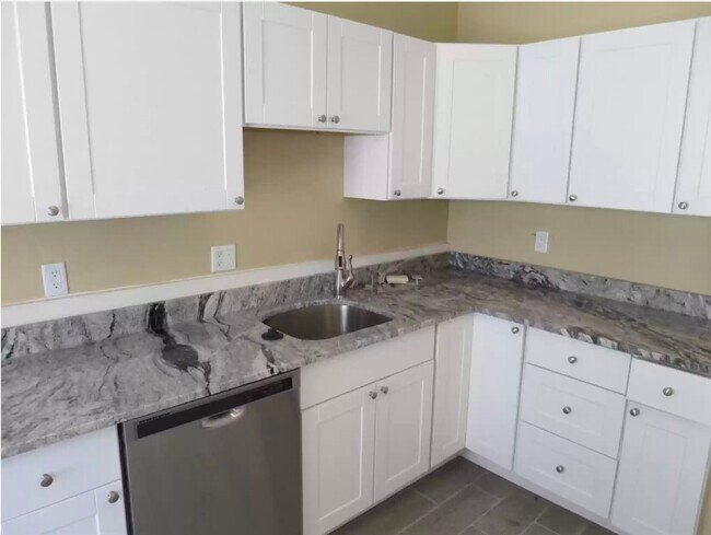 Photo - 15 Atherton St Unit #1