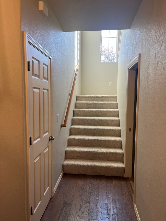 2 Bedroom 2.5 Bath House - 2 Bedroom 2.5 Bath House