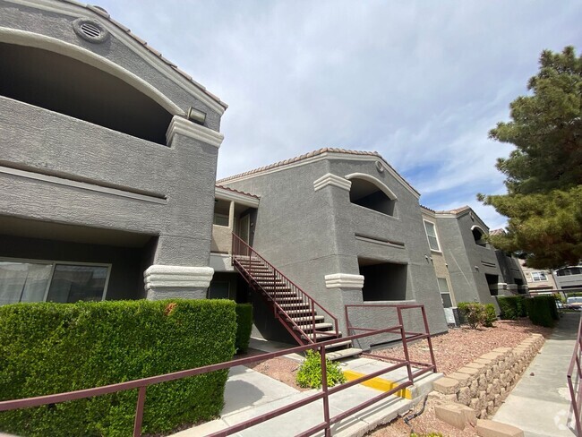 Building Photo - Gorgeous 1-bed condo Centrally Located