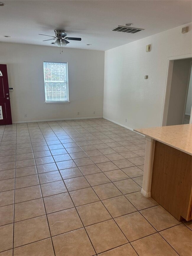 Photo - 5401 Evans Ave