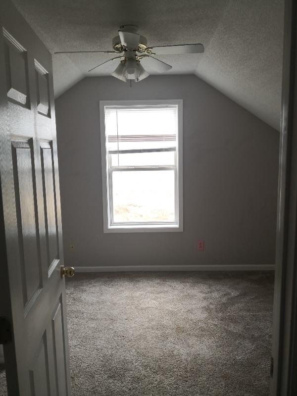 Photo - 915 Bagwell Dr