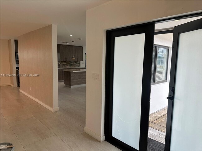 Photo - 2832 SW 124th Ct