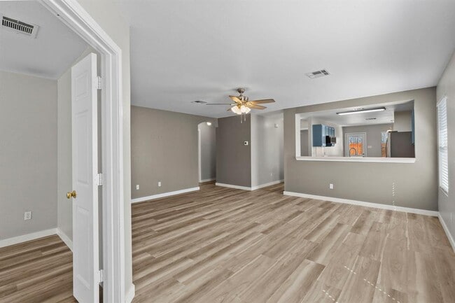 Photo - 164 Pearl Lake Dr