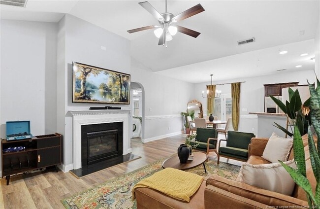 Photo - 601 Collinwood Dr