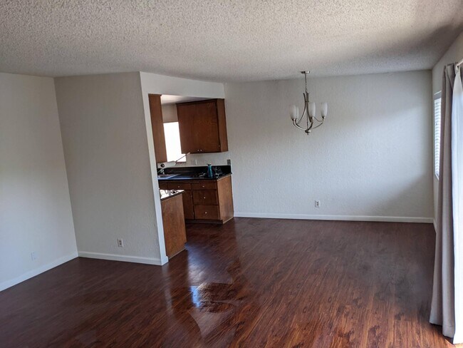 Photo - 14005 Milbank St Unidad 8