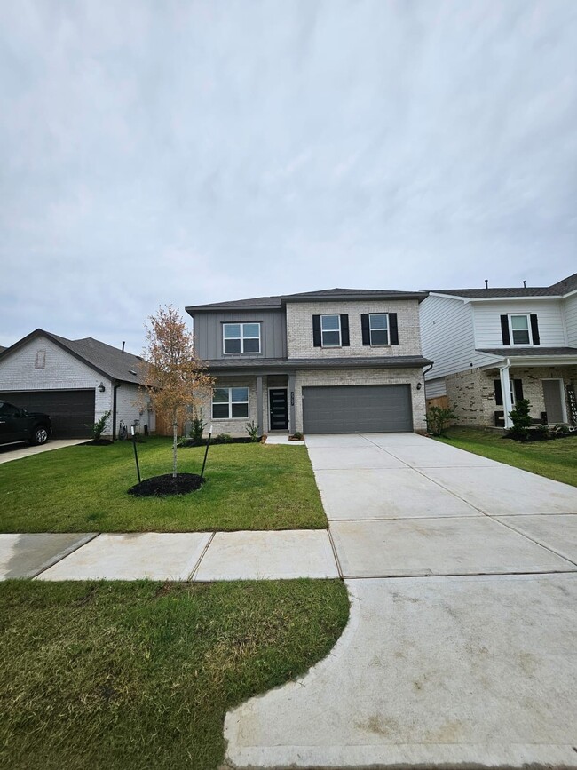 Photo - 2727 Crest Creek Ln