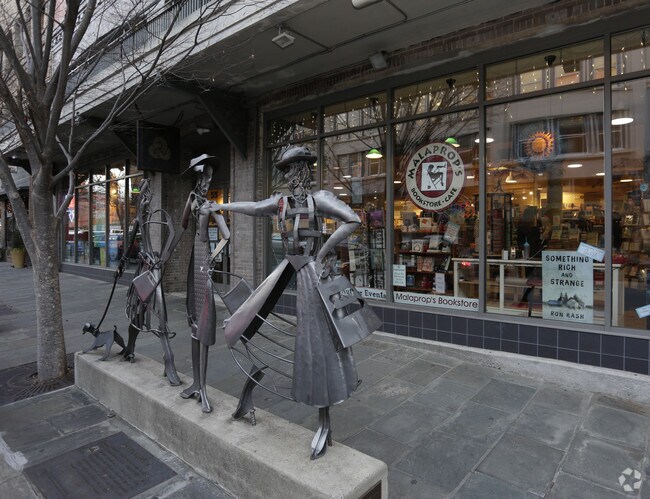 Photo - Asheville Hotel Apartments