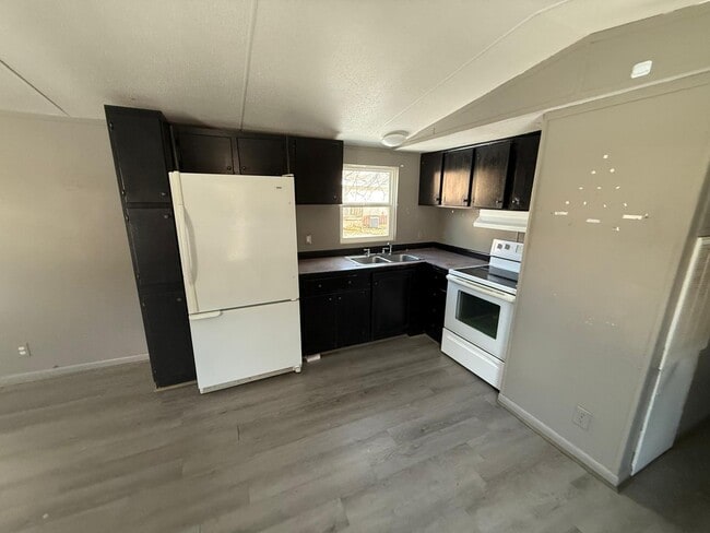 Photo - 719 Barren Hollow Rd