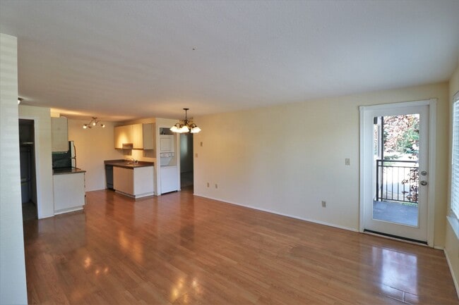 Photo - 2 Bedroom 1 Bathroom w/ Deck and Parking! Unidad B304