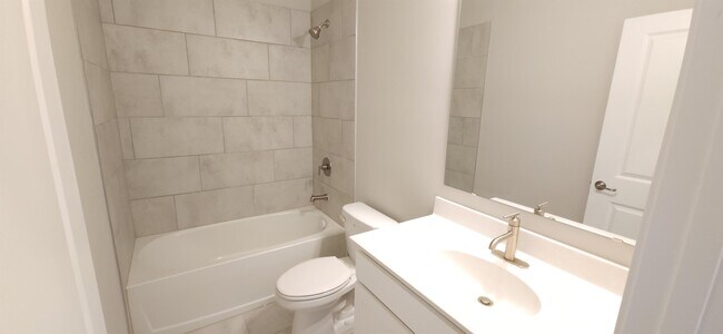 Photo - 2606 Dorset Ln