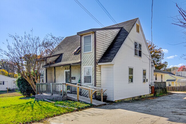 Photo - 924 Merritt Dr