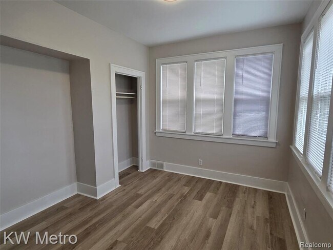 Photo - 224 Fielding St