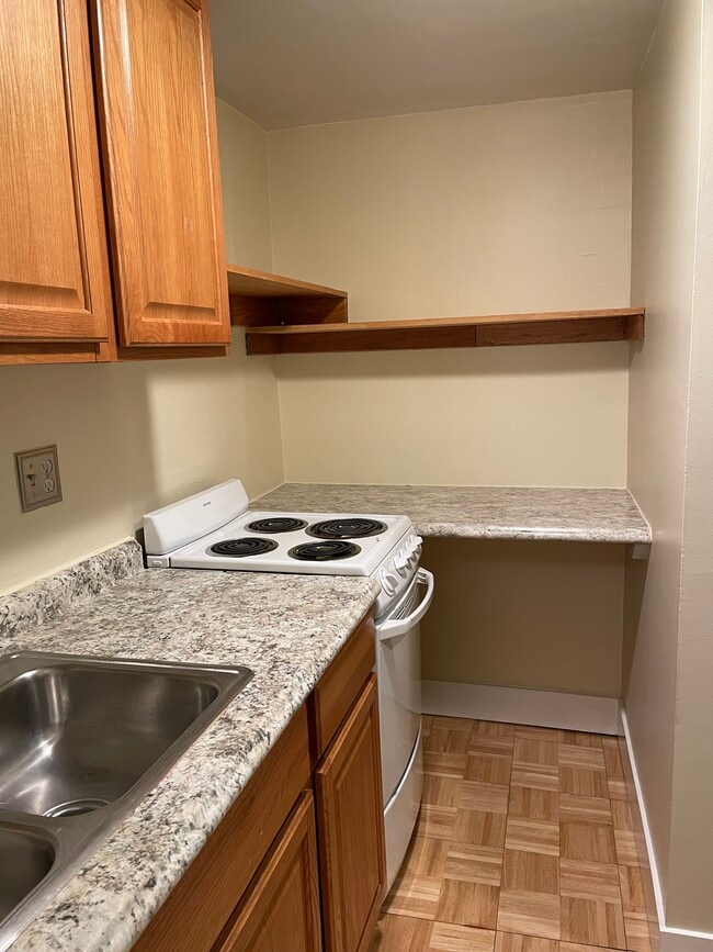 Photo - 5920 Kellogg Ave Unit A