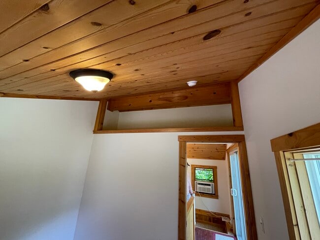 Building Photo - 2161 Cardinal Ln Rental