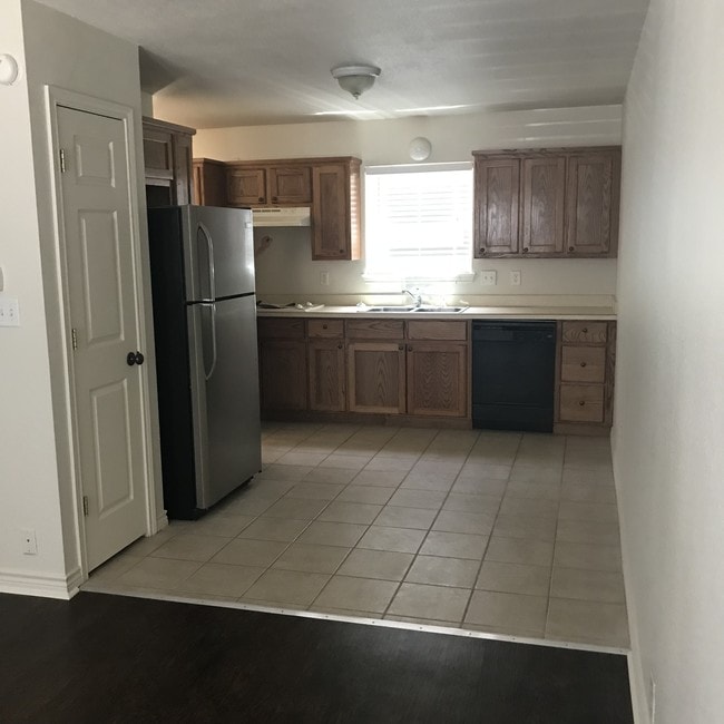 826 Parkview Townhome Townhome Rental in Stephenville TX