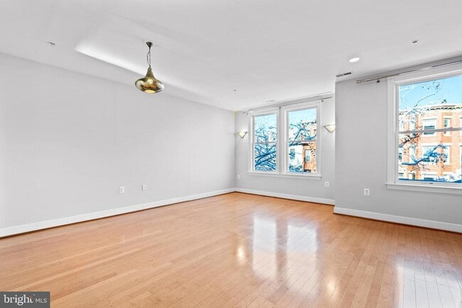 Building Photo - 1350 Monroe St NW