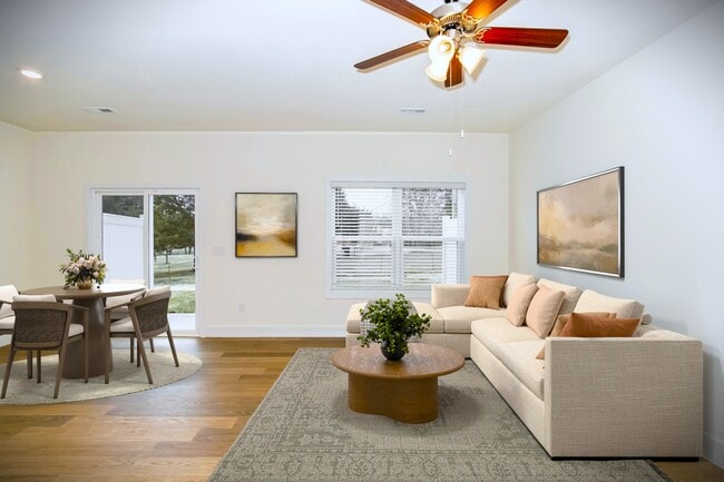 Photo - 2543 Legg Ln