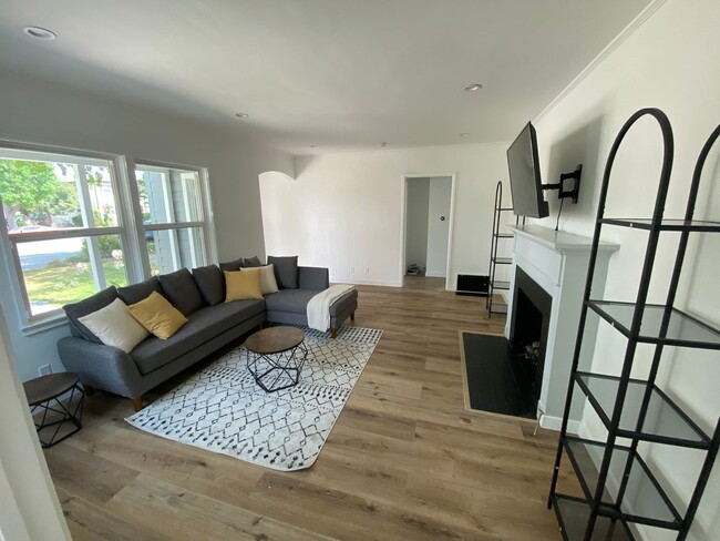 Building Photo - 5051 Colfax Ave