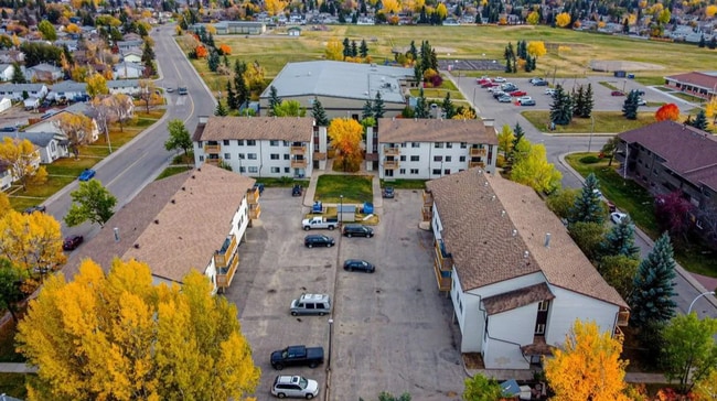 Photo - 8111-8196 96 St