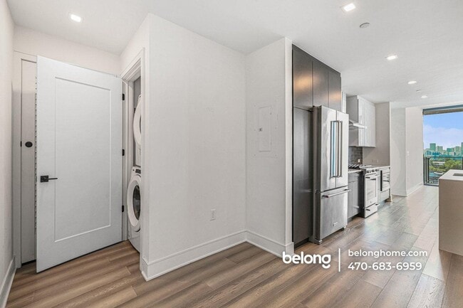 Photo - 788 West Marietta St NW Unidad 903