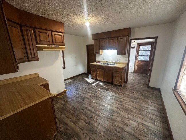 Photo - 6303 Sherman St