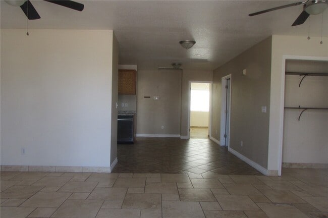 Photo - 548 Ramar Rd