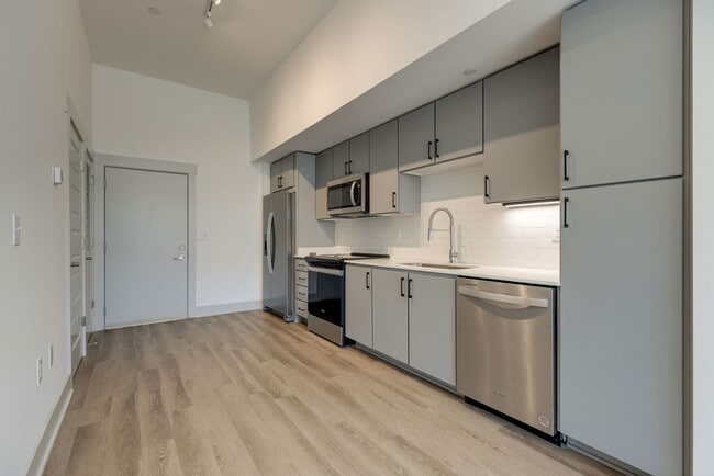 Photo - Walk to Geodis - 1 Bed Condo in WEHO!