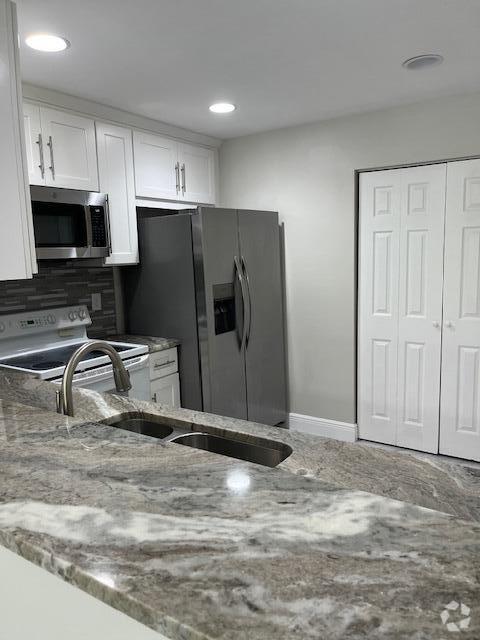 Building Photo - 9826 Kamena Cir Rental