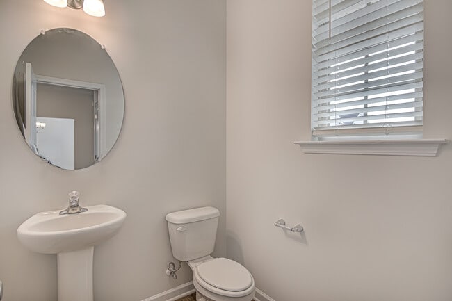 Photo - 3309 Ardmore St