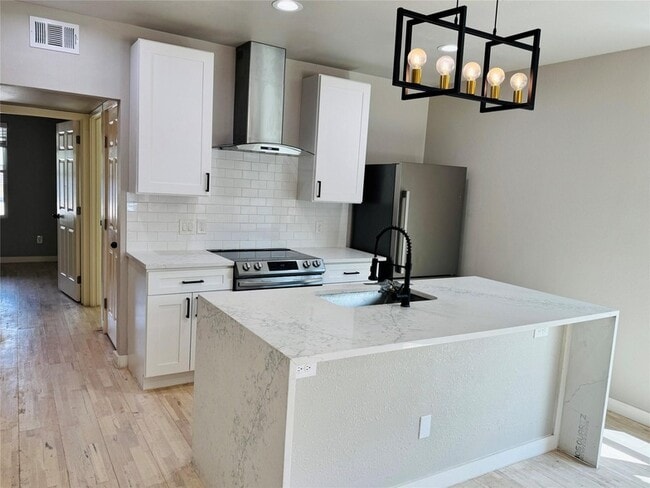 Photo - 4609 Virginia Ave Unit 102