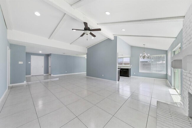 Photo - 718 N Fork Ct Casa