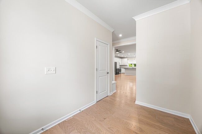 529 Madison Falls Ct