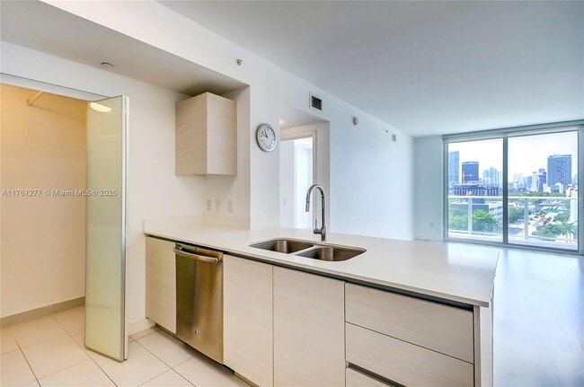 Photo - 4250 Biscayne Blvd Unit 918