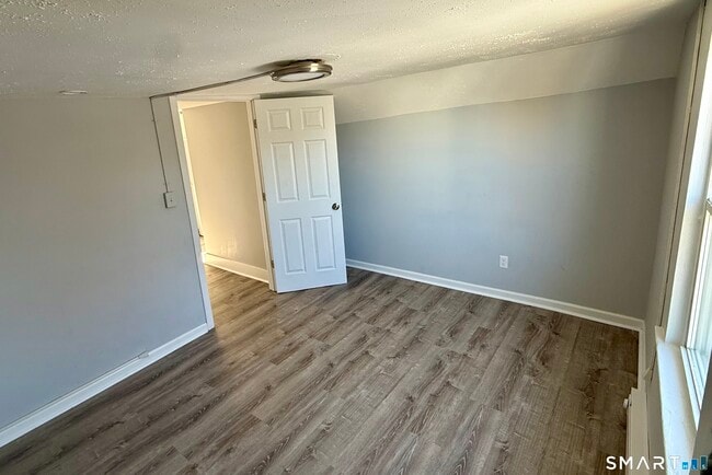 Photo - 205 Shaw St Unit 3