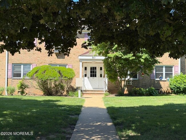 80 Manchester Ct Unit E