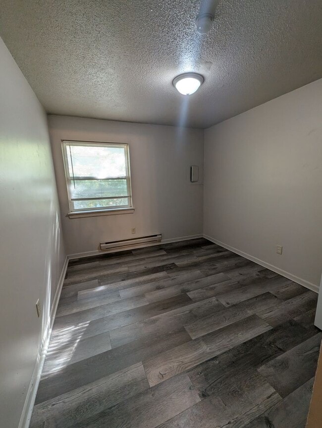 Photo - Upstairs 2 Bedroom Apartment Unit 2912 Lawnridge Ct Apt A