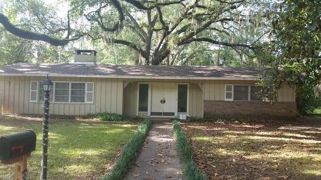 Building Photo - 3401 NW 7th Pl