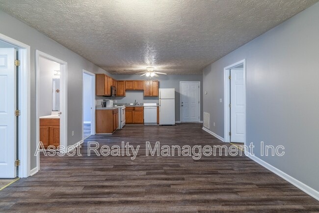Photo - 152 Red Bud Ln