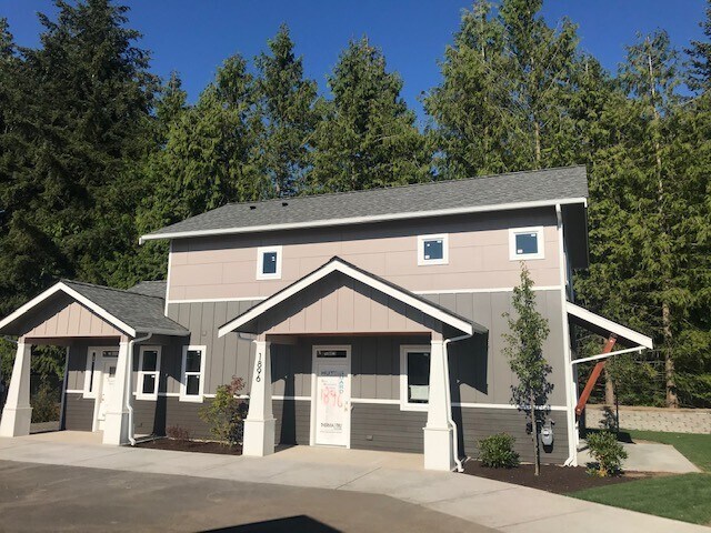 Photo - 1896 Front St Unidad A