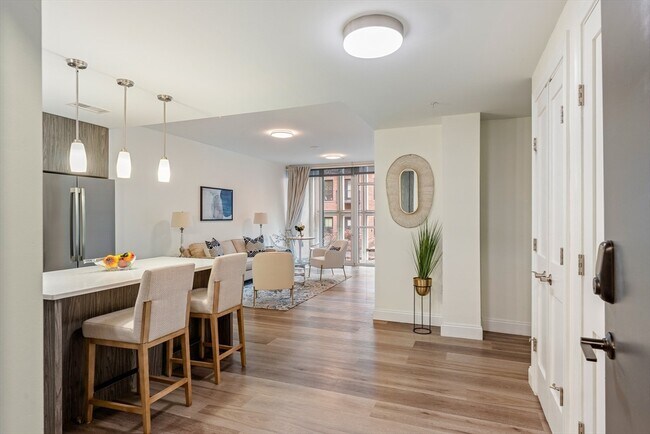 Building Photo - 771 Harrison Ave Unit 304