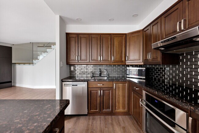 Photo - 33 Harbour Square Unit 2208